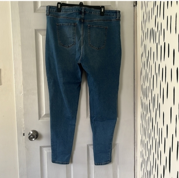 🍁🍂Nine West 18 Skinny Jeans - Picture 4 of 4